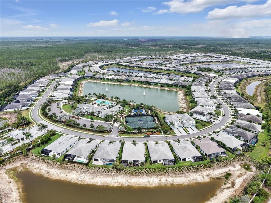 9257 Cayman DR-41