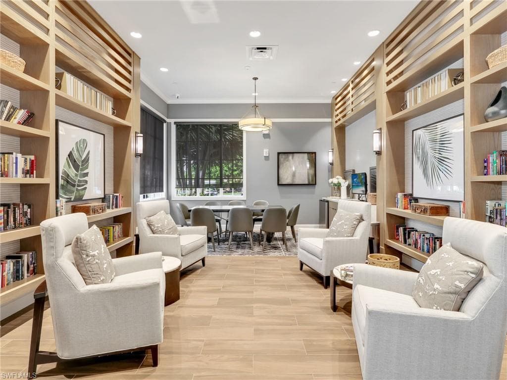 9257 Cayman DR-46