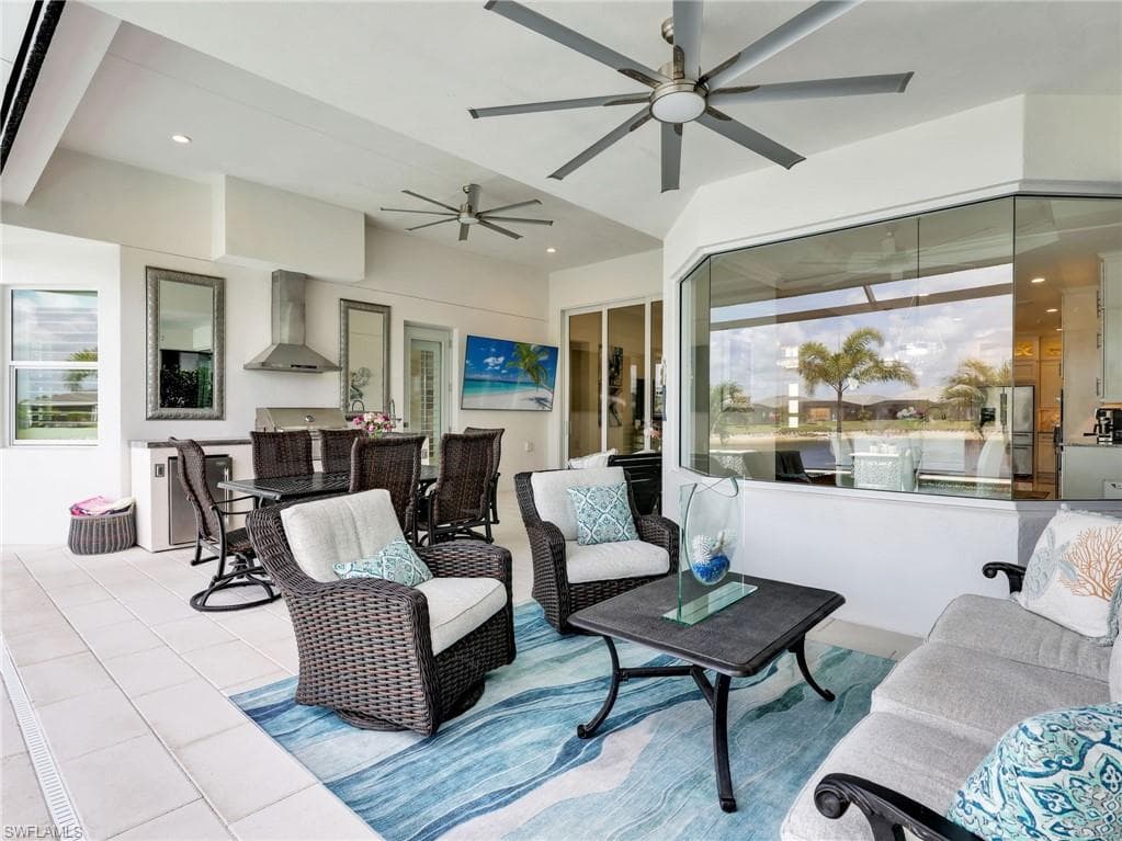 9257 Cayman DR-21