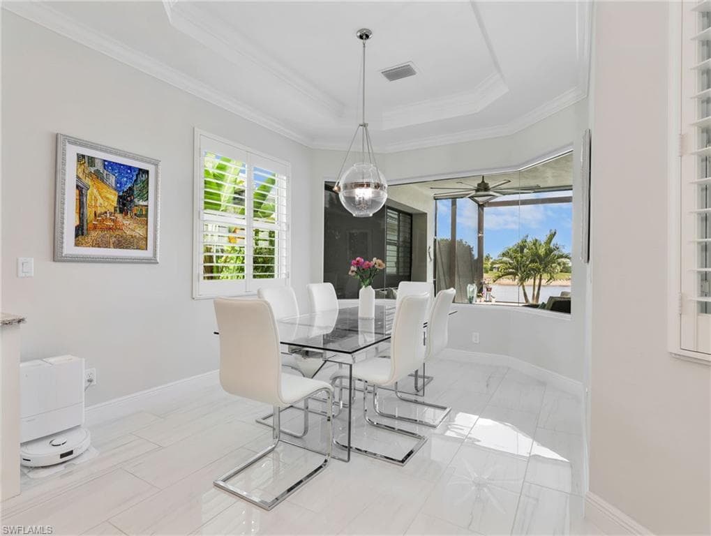 9257 Cayman DR-18