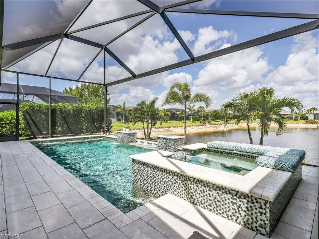 9257 Cayman DR-24