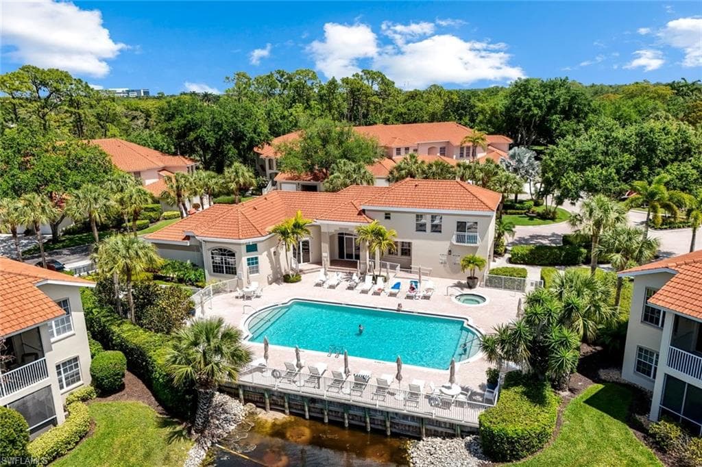 1036 Egrets Walk CIR 201-23