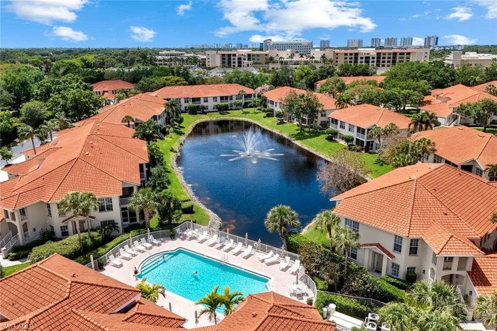 1036 Egrets Walk CIR 201-22