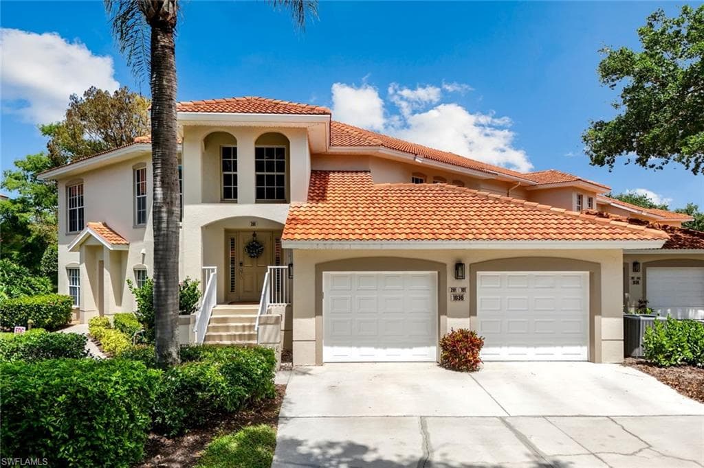 1036 Egrets Walk CIR 201-2