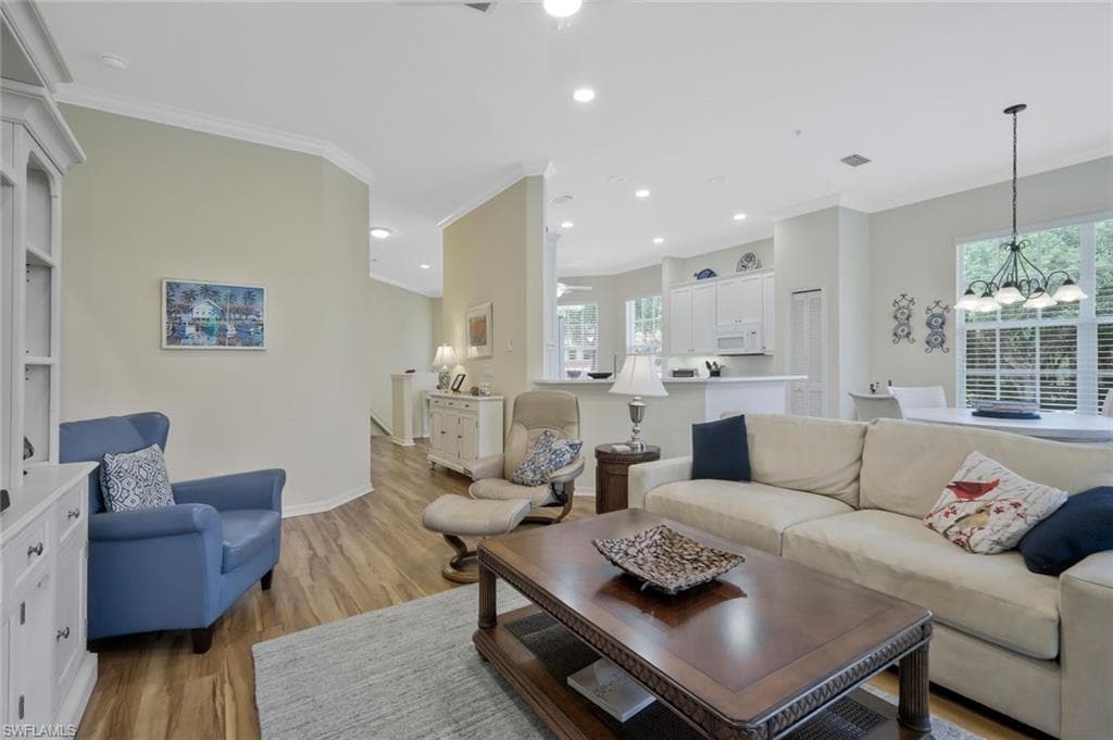 1036 Egrets Walk CIR 201-5