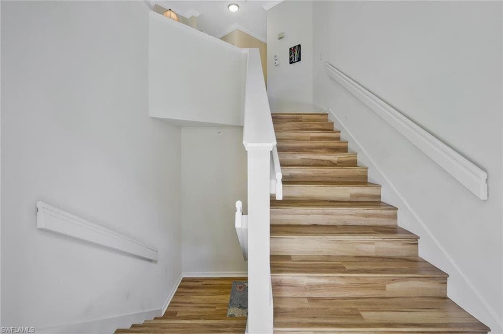 1036 Egrets Walk CIR 201-20