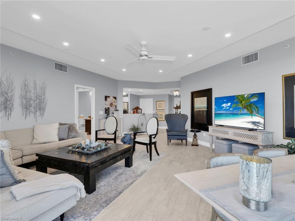1001 Arbor Lake DR 507-12
