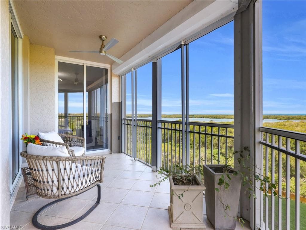 1001 Arbor Lake DR 507-23
