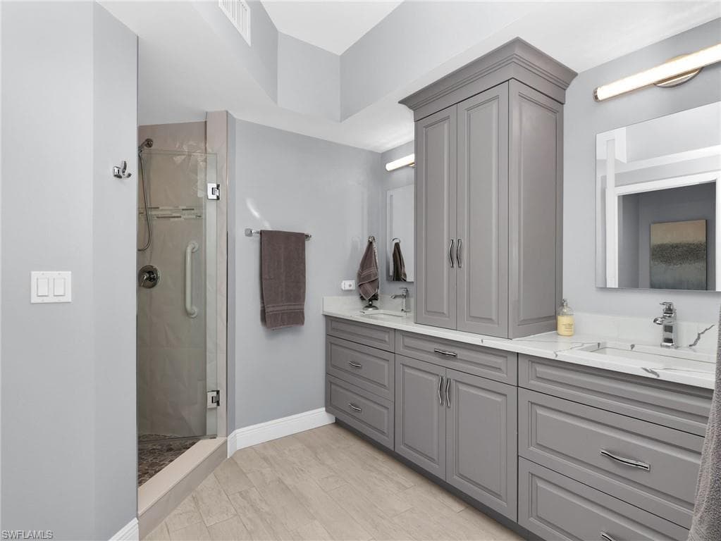 1001 Arbor Lake DR 507-17