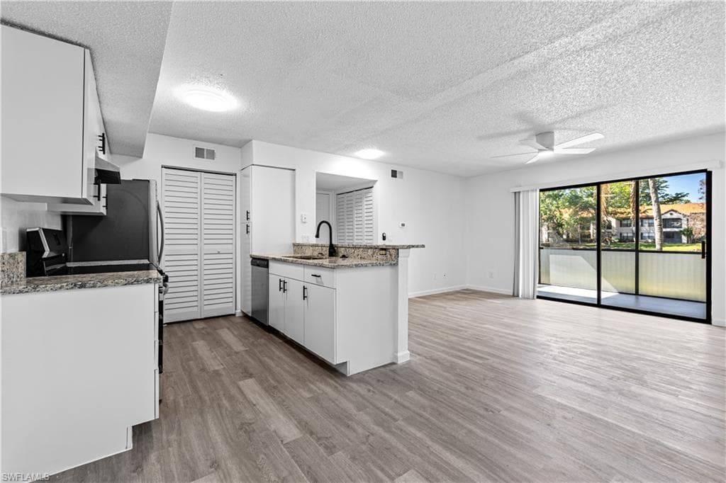 2094 Arbour Walk CIR 3018-11
