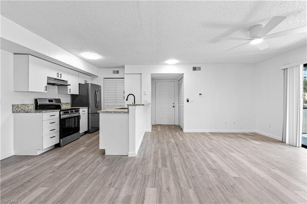 2094 Arbour Walk CIR 3018-10