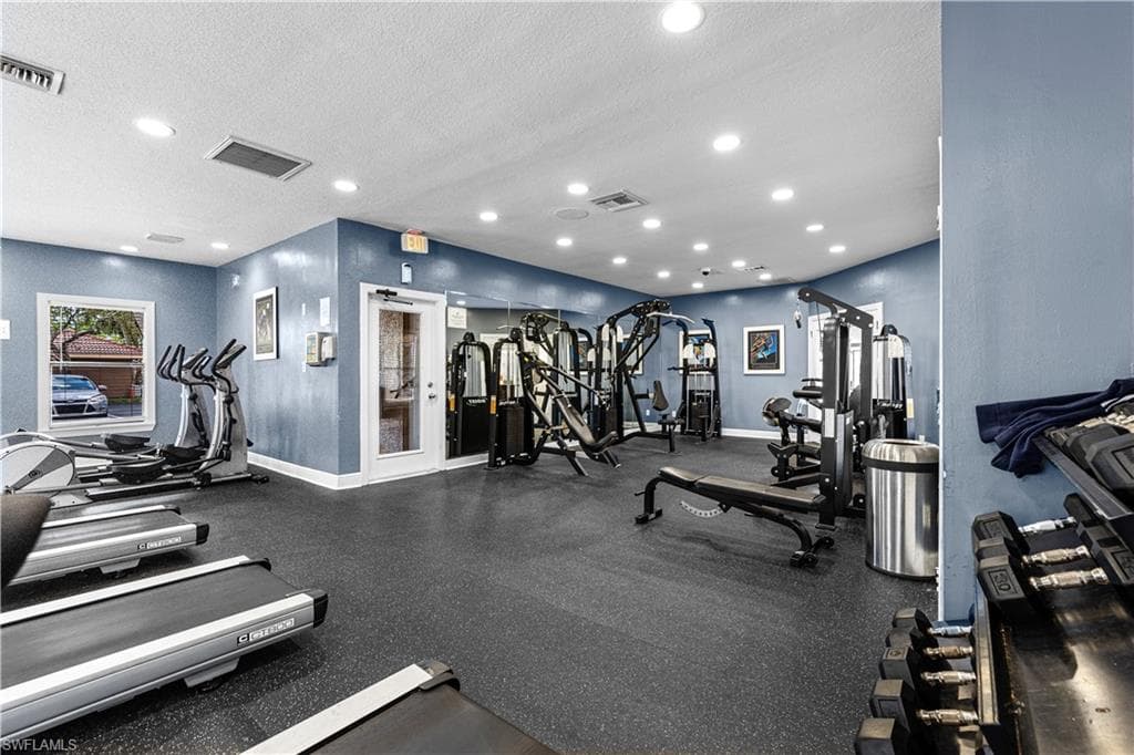 2094 Arbour Walk CIR 3018-18