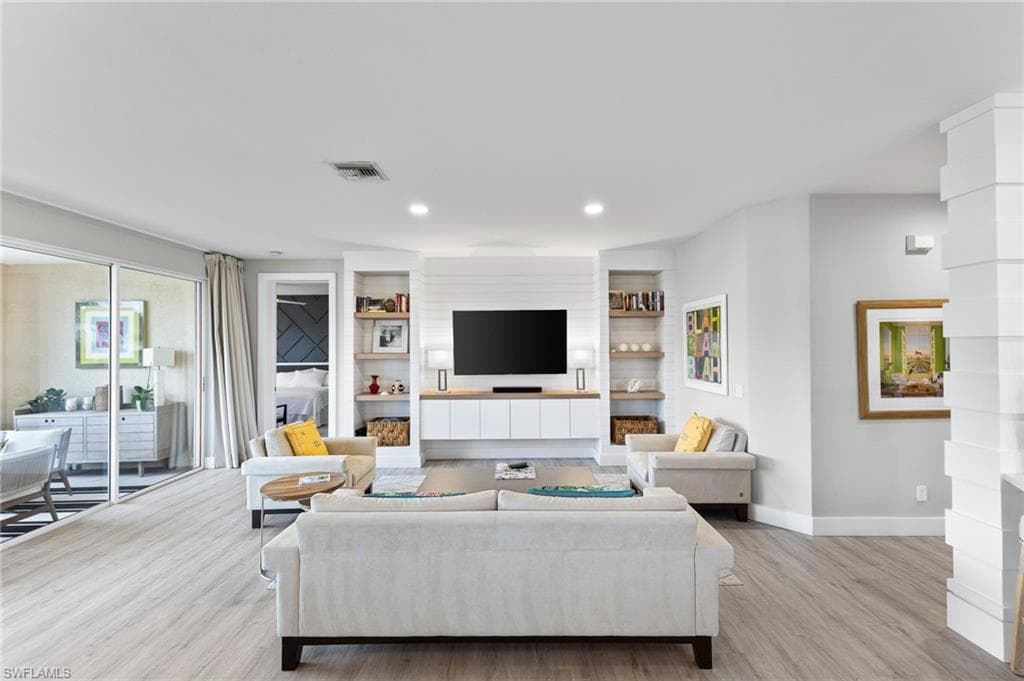5080 Yacht Harbor CIR 101-5