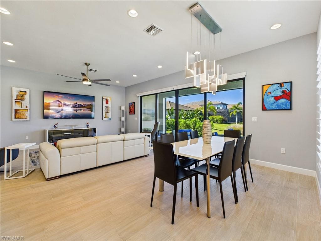 20176 Camellia Crosse LN-11