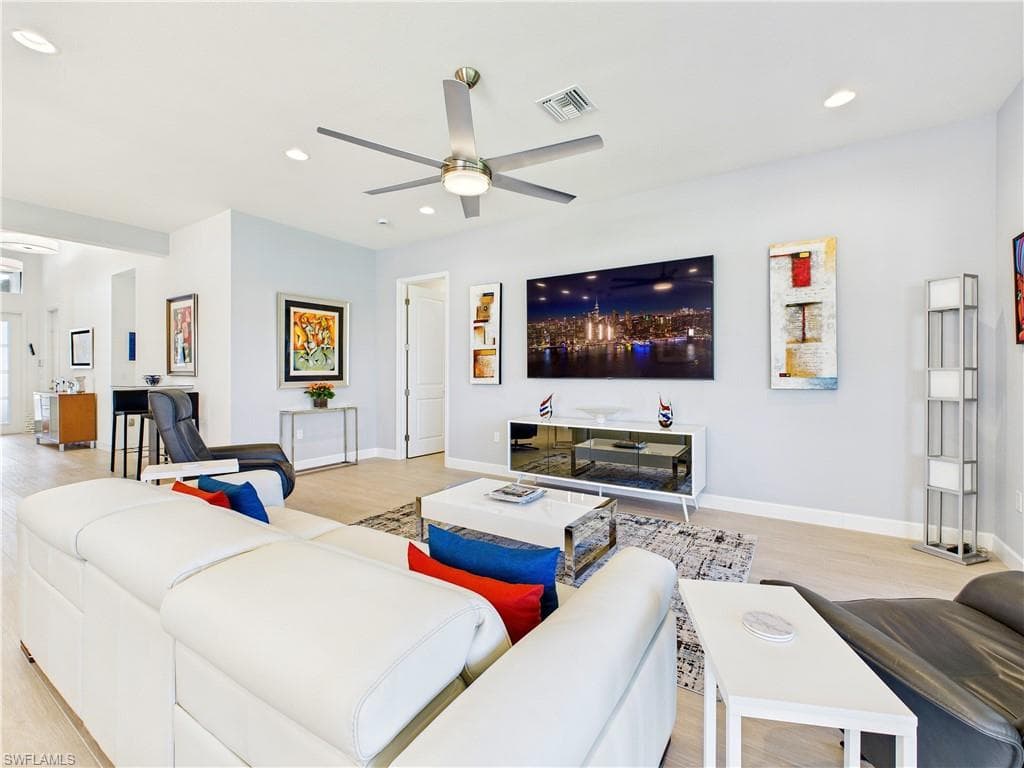 20176 Camellia Crosse LN-4