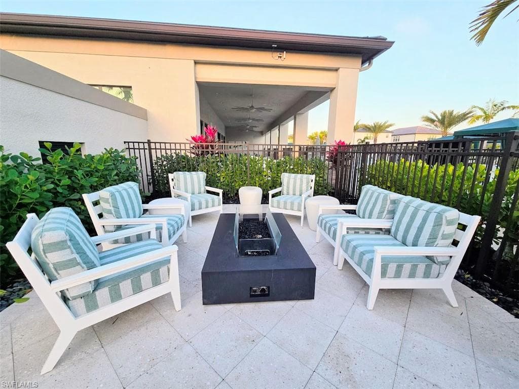 20176 Camellia Crosse LN-47