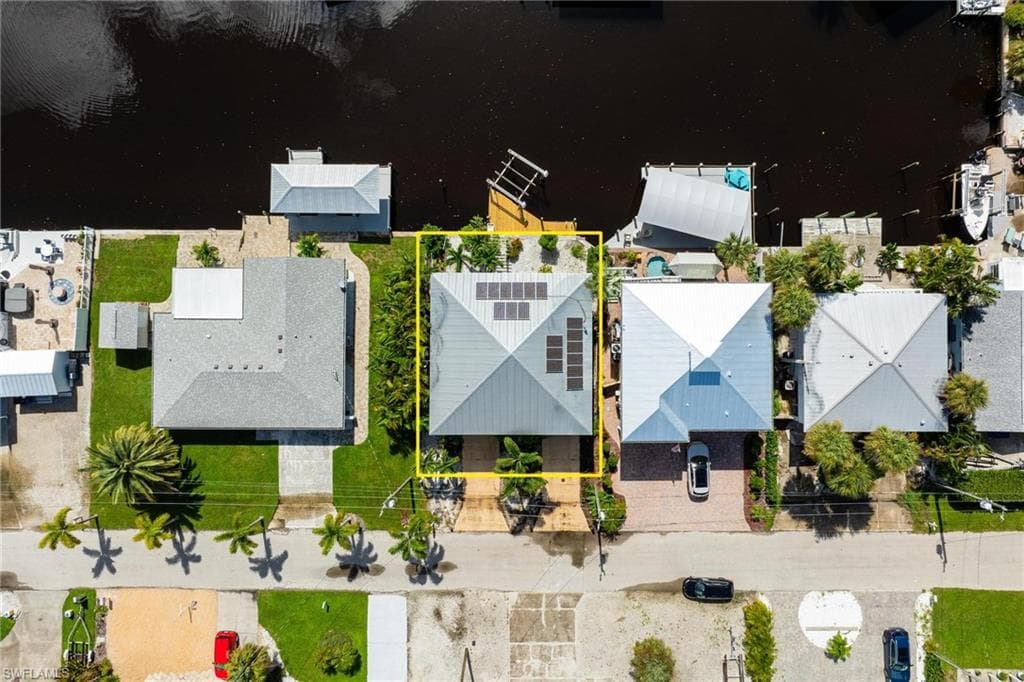 2761 Geary ST-27