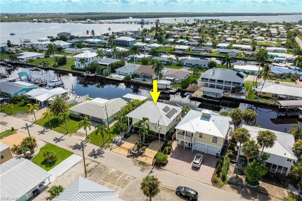 2761 Geary ST-32