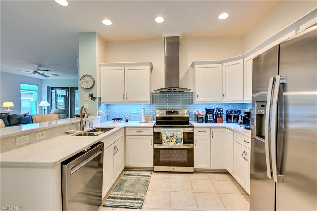 8786 E BAY CIR-13