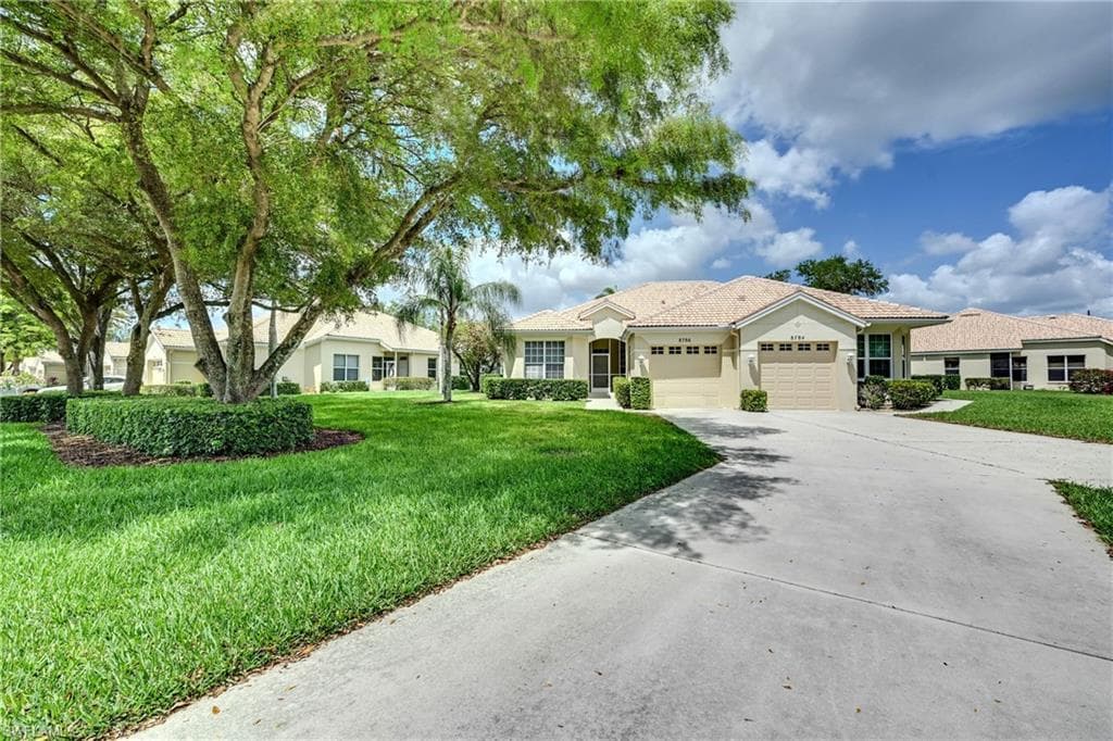8786 E BAY CIR-3