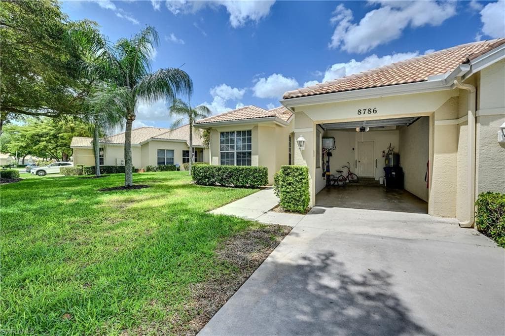8786 E BAY CIR-32
