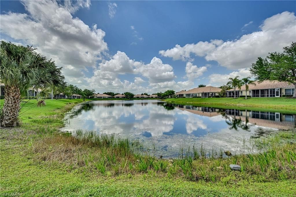 8786 E BAY CIR-30