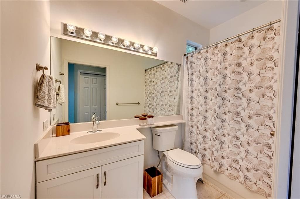 8786 E BAY CIR-19