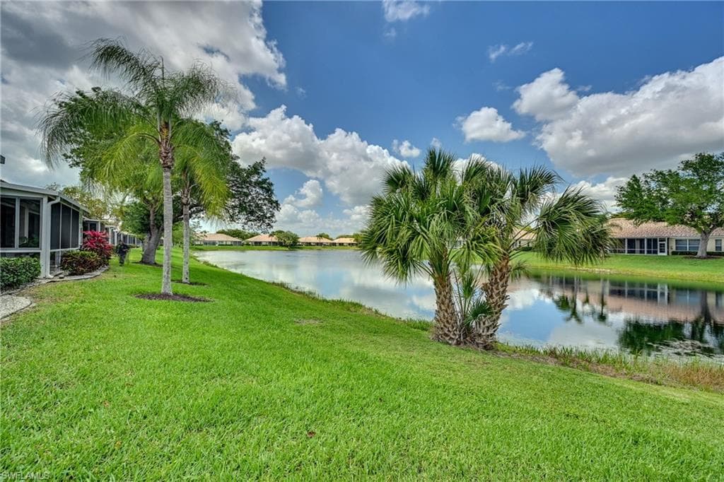 8786 E BAY CIR-29