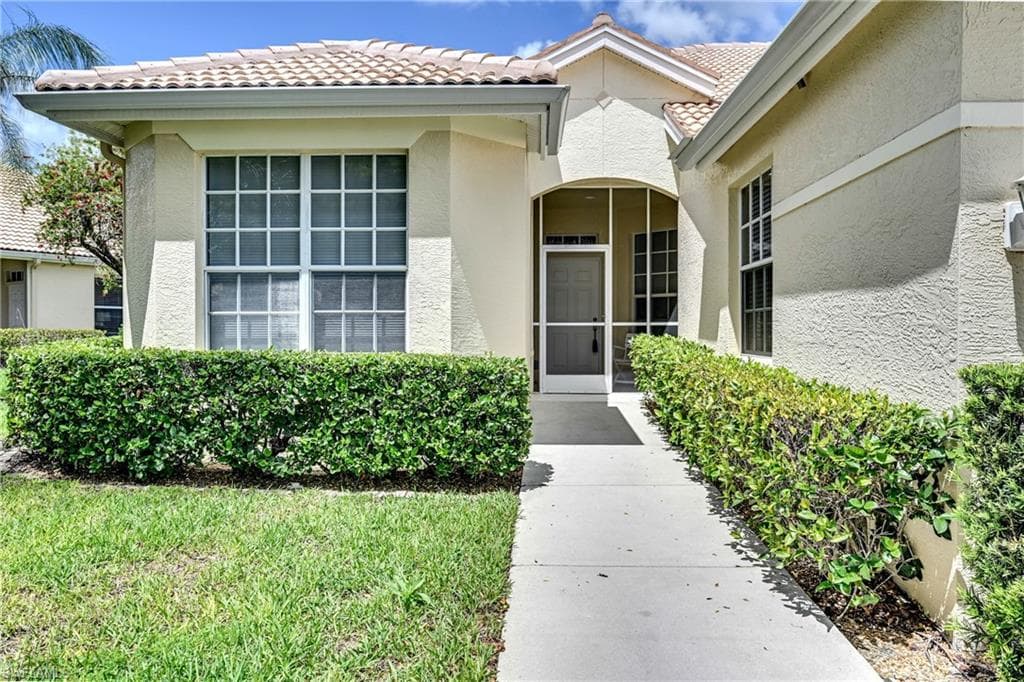 8786 E BAY CIR-4
