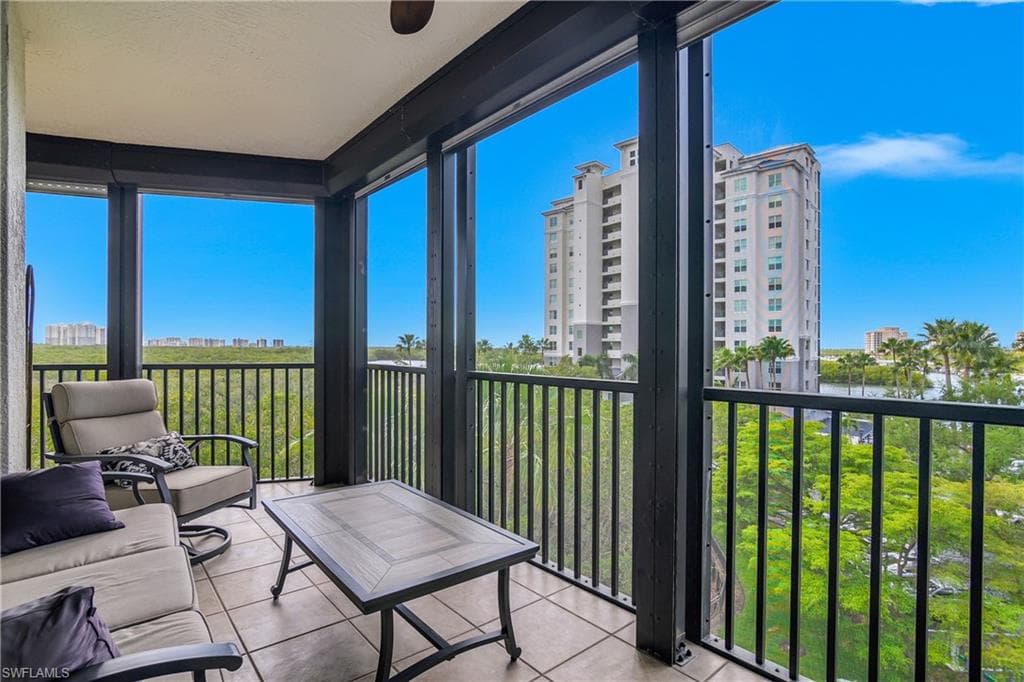 425 Cove Tower DR 504-8