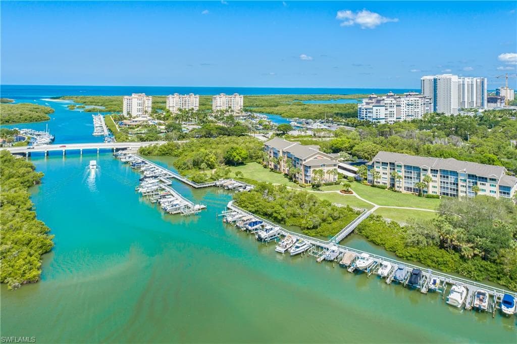 425 Cove Tower DR 504-33