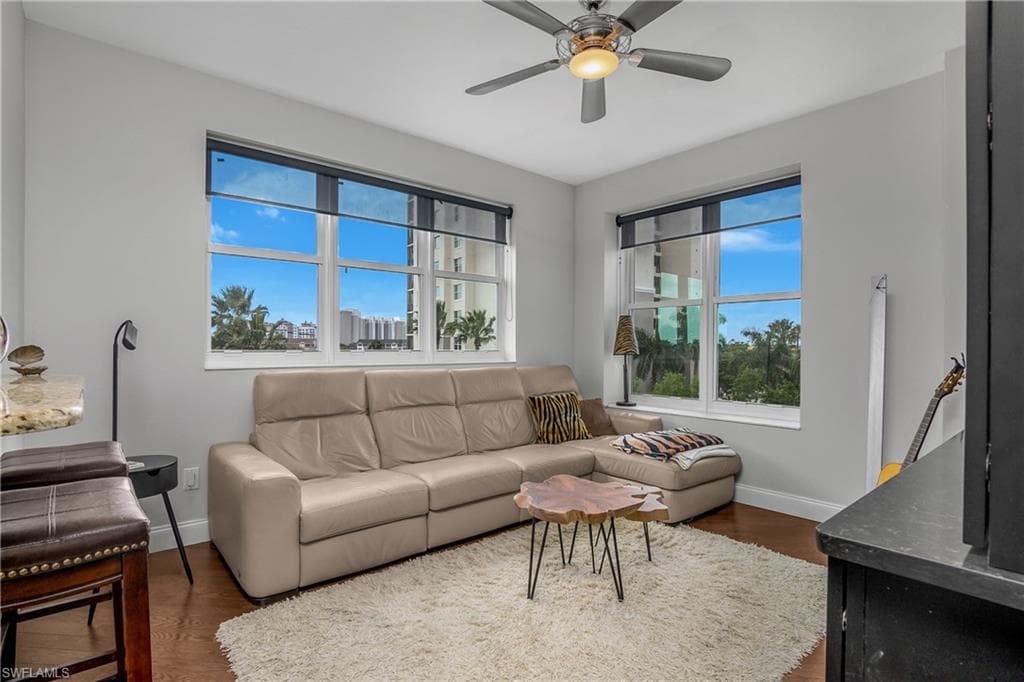 425 Cove Tower DR 504-17