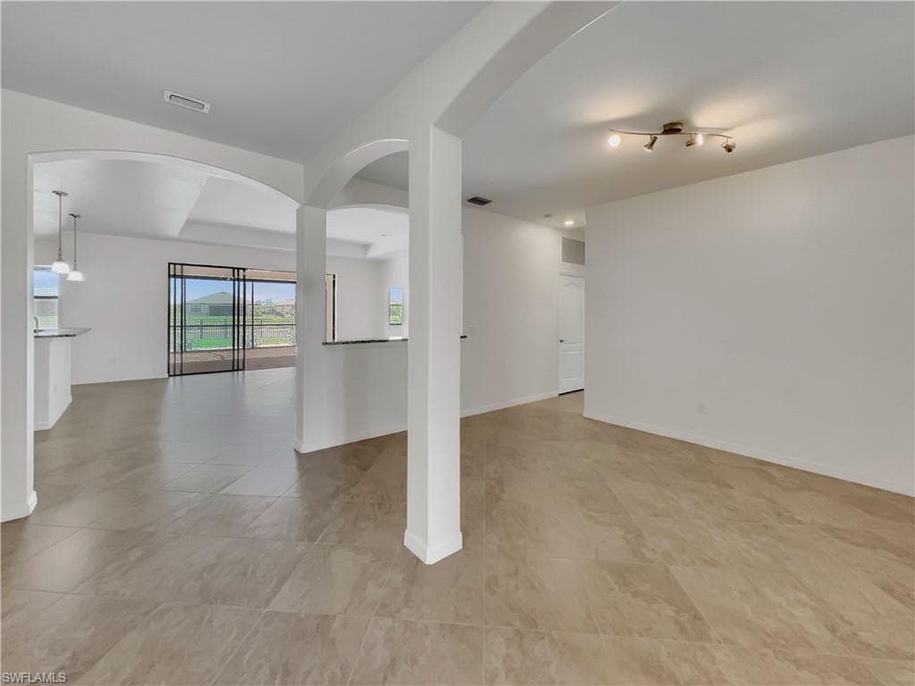 14354 Mindello DR-6