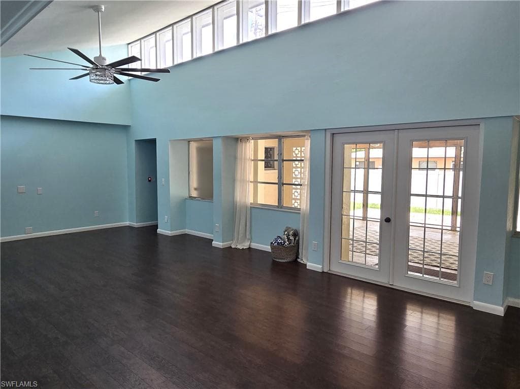 8512 Chatham ST-12