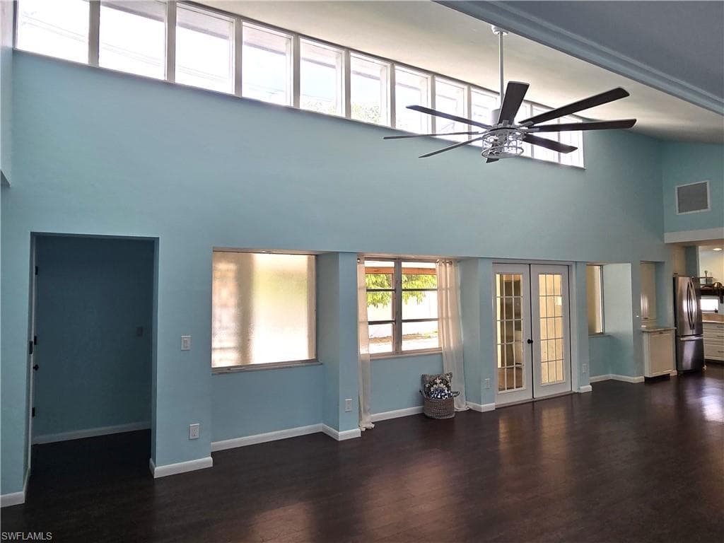 8512 Chatham ST-13