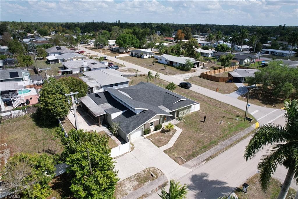 8512 Chatham ST-30