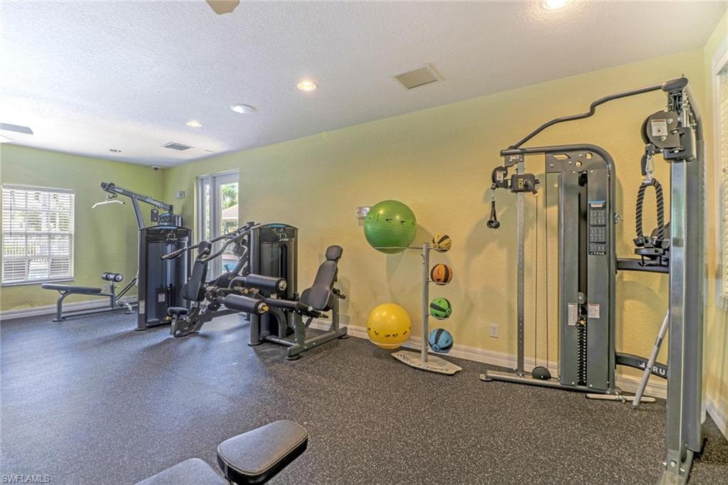 4625 Saint Croix LN 1136-32