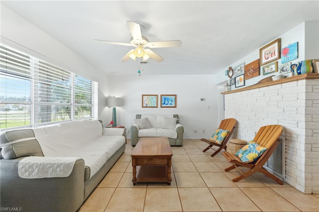 1511 Alcazar AVE-8