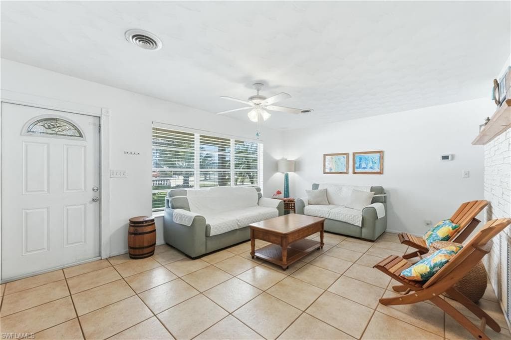 1511 Alcazar AVE-9