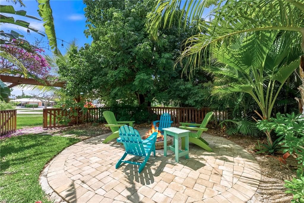 1511 Alcazar AVE-38