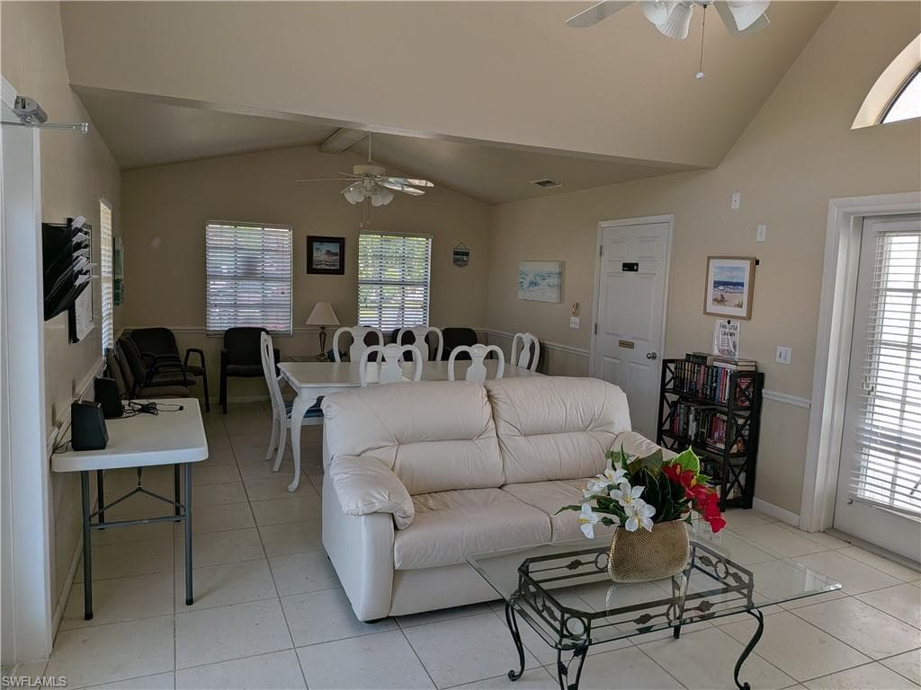 8421 N Haven LN B-30