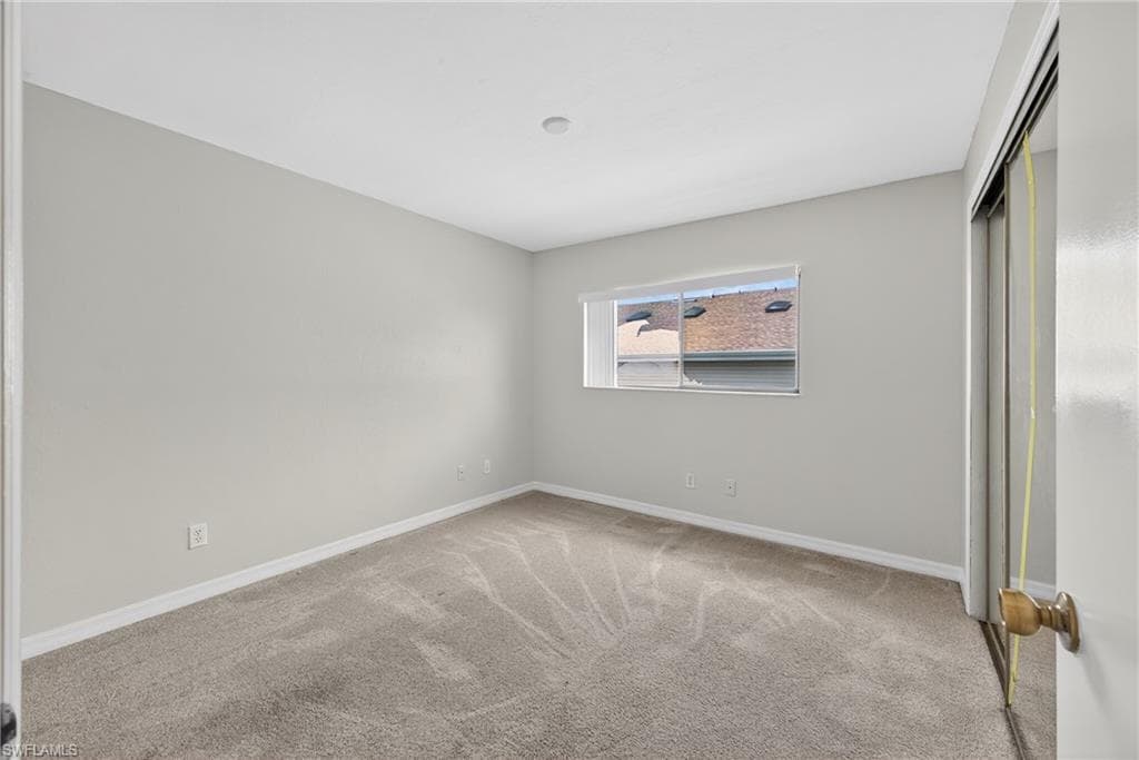 8421 N Haven LN B-17