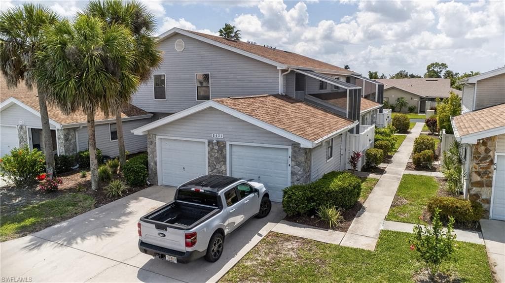 8421 N Haven LN B-23
