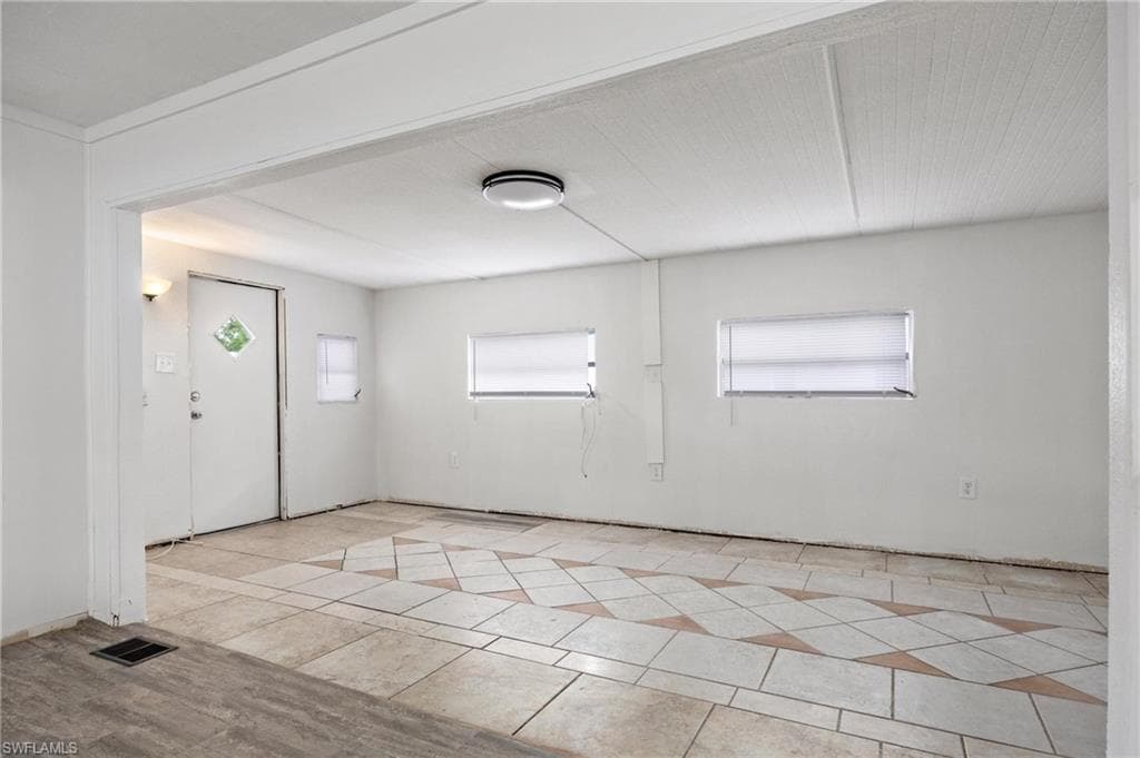 11111 Ballweg LN-17