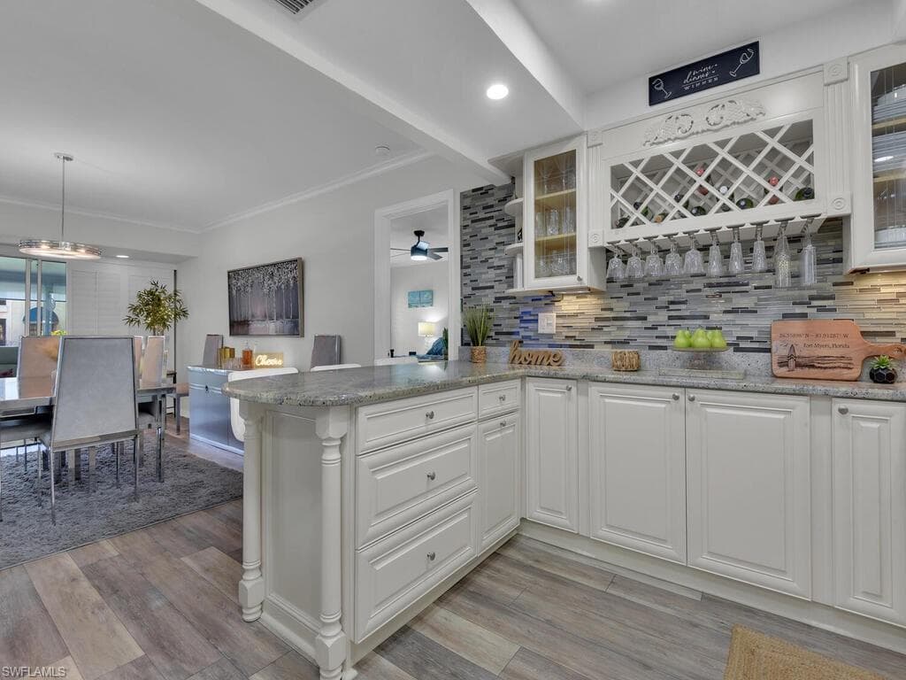 4263 Island CIR D-1