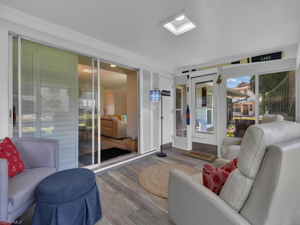 4263 Island CIR D-31
