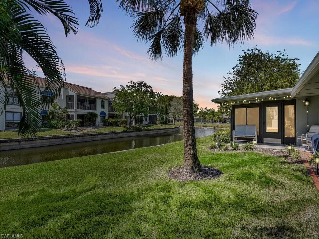 4263 Island CIR D-19