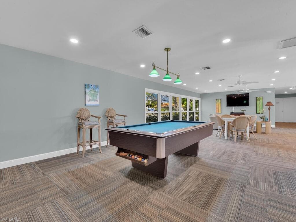 4263 Island CIR D-40