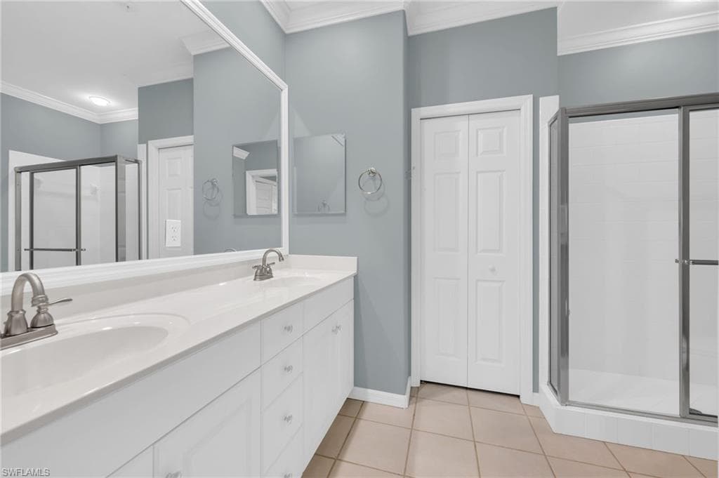 8253 Parkstone PL 106-11