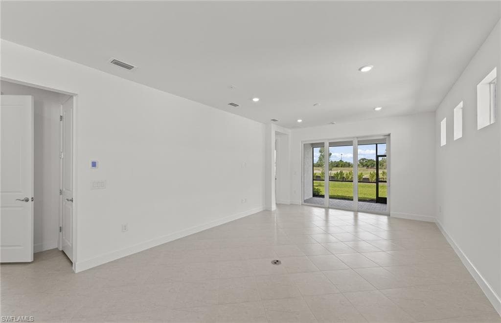 7144 Chapel Creek LN-16
